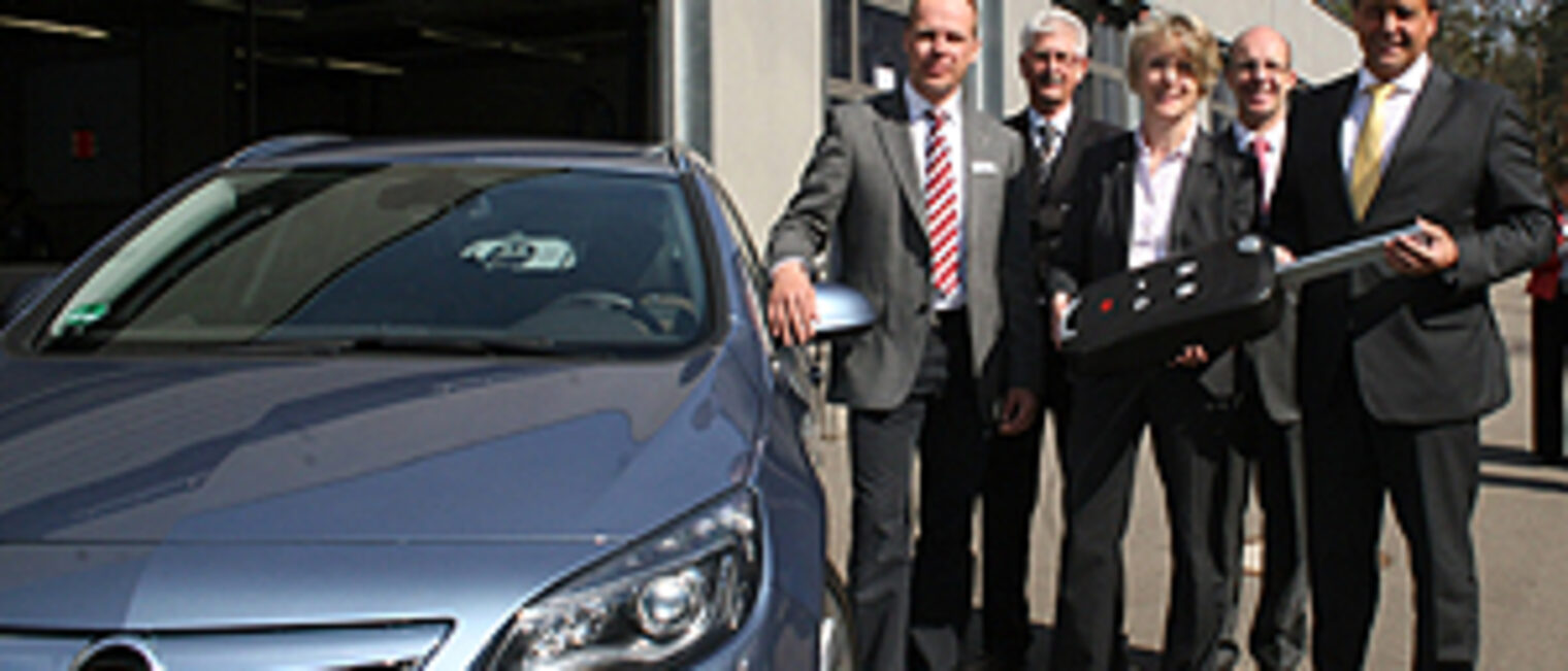 Opel-Uebergabe 2012