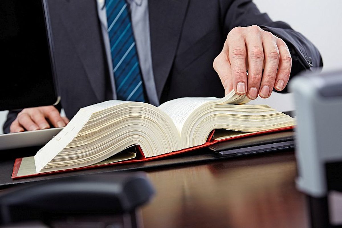 Rechtsanwalt, Anwalt, Gesetze, Gesetzbuch, Verteidigung, Verteidiger, Paragraphen, Business, Anzug, Krawatte, Hände, schreiben, lesen, Beratung, Rechtsberatung, Frage, Jura, Paragraf, Rechtsschutz, Paragrafendschungel, Recht, Justiz, Gericht, Verhandlung, Anklage, Klage, klagen, Kanzlei, Beistand, Sozietät, verklagen, beraten, Hilfe, Notar, legal, Gerechtigkeit, Straftat, Ordnungswidrigkeit, Büro, Dokument, Arbeitsrecht, Kündigung, Familie, Strafrecht, Verkehrsrecht, Strafe, Strafverteidiger, Testament, rechtsanwalt, anwalt, gesetze, gesetzbuch, verteidigung, verteidiger, paragraphen, business, anzug, krawatte, hnde, schreiben, lesen, beratung, rechtsberatung, frage, jura, paragraf, rechtsschutz, paragrafendschungel, recht, justiz, gericht, verhandlung, anklage, klage, klagen, kanzlei, beistand, soziett, verklagen, beraten, hilfe, notar, legal, gerechtigkeit, straftat, ordnungswidrigkeit, bro, dokument, arbeitsrecht, kndigung, familie, strafrecht, verkehrsrecht, strafe, strafverteidiger, testament, beruf, arbeitswelt