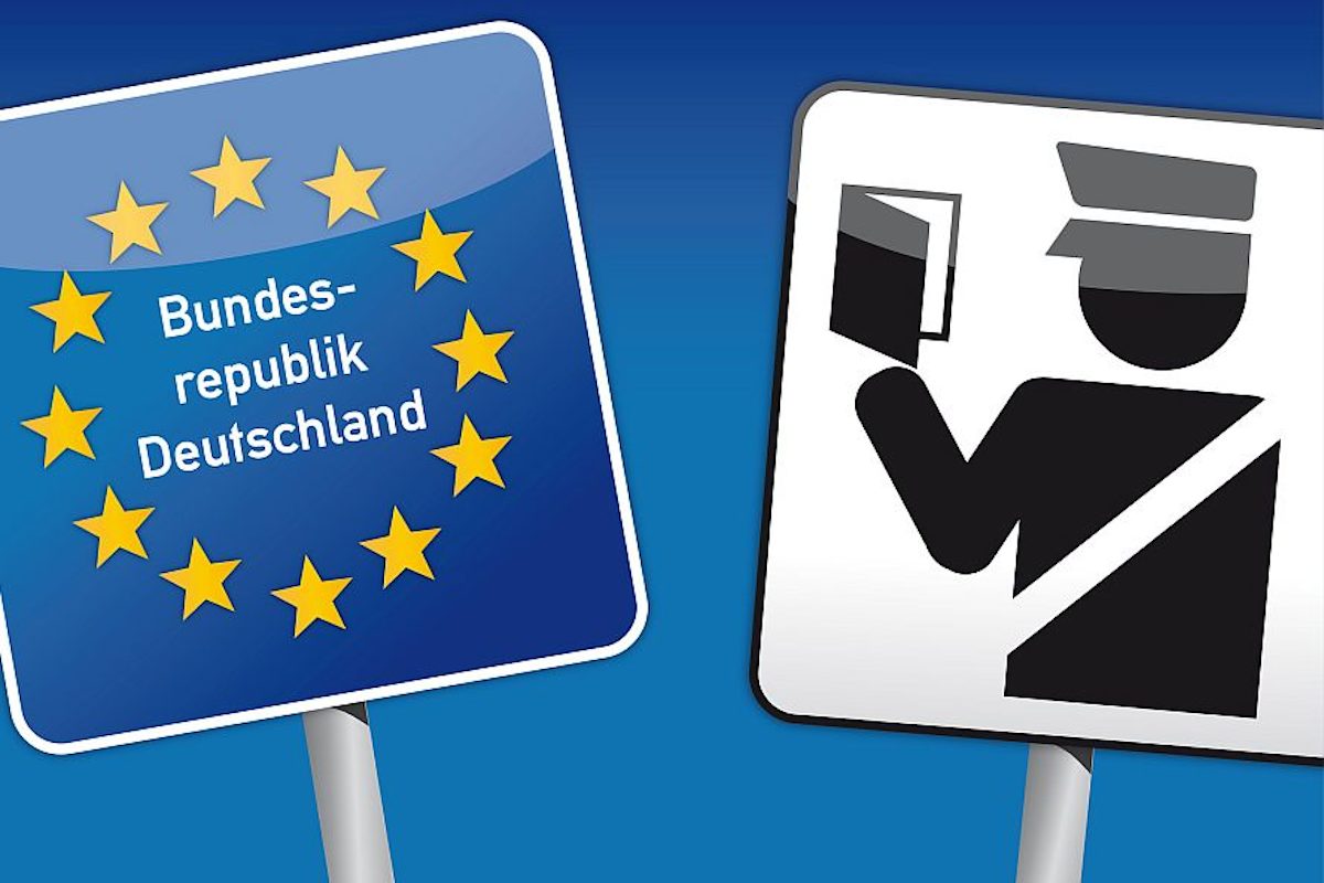 Grenze, Grenzkontrollen, Ausweiskontrolle, Pass, Einreise, Kontrolle, kontrollieren, Schengen, Deutschland, Grenzübergang, EU, Schengen, Grenzübertritt, Einreisekontrollen, Verkehr, Österreich, Bayern, Polizei, Bundespolizei, Asylpolitik, Flüchtlinge, Einwanderer, EU Recht, Einwanderung, Symbolbild, Schild, Grenzübertritt, legal, illegal, Hinweisschilder, Schlagbaum, Dublin