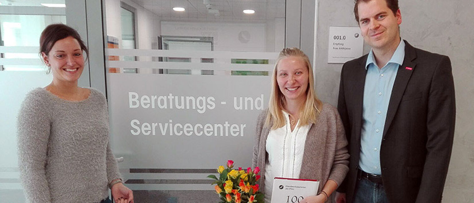 (v.l.): Nadja Müller, Anna Gicheru und Jan Leyser.