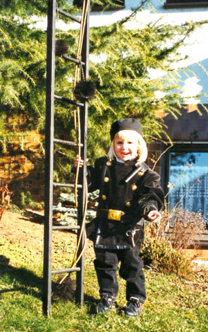 Alisa Bold, 1. LS. Schornsteinfegerin, Kinderbild, jpg