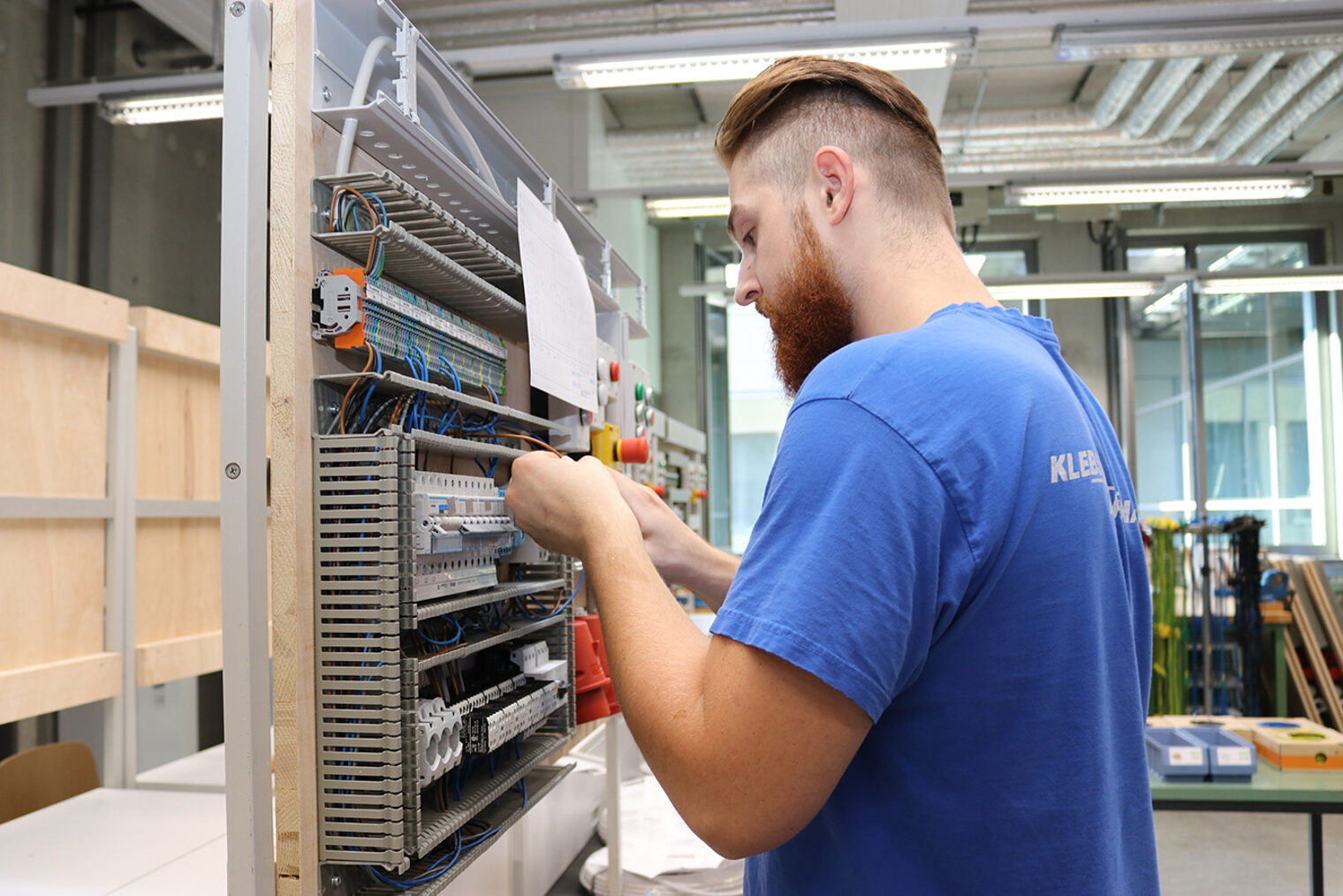 Kammerentscheid der Elektroniker - Berufs- und Technologiezentrum Kaiserslautern - 18.09.2021 Kammerentscheid der Elektroniker - Berufs- und Technologiezentrum Kaiserslautern - 18.09.2021