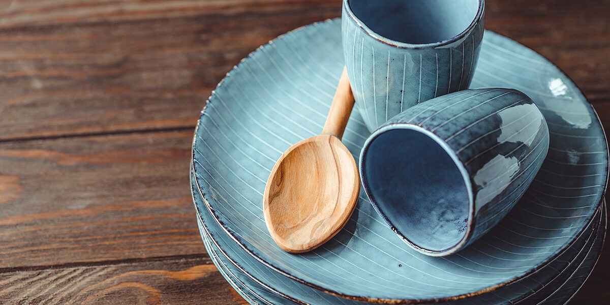 Handmade blue set of ceramic tableware. Espresso cups and plates. Schlagwort(e): set, collection, ceramic, tableware, cup, plates, crockery, pottery, empty, plate, blue, grey, serving, dishes, design, scandinavian, dishware, dinnerware, ceramics, cutlery, bowl, coffee, espresso, abstract, composition, handmade, table, dish, dining, kitchen, kitchenware, japanese, dinner, cook, cooking