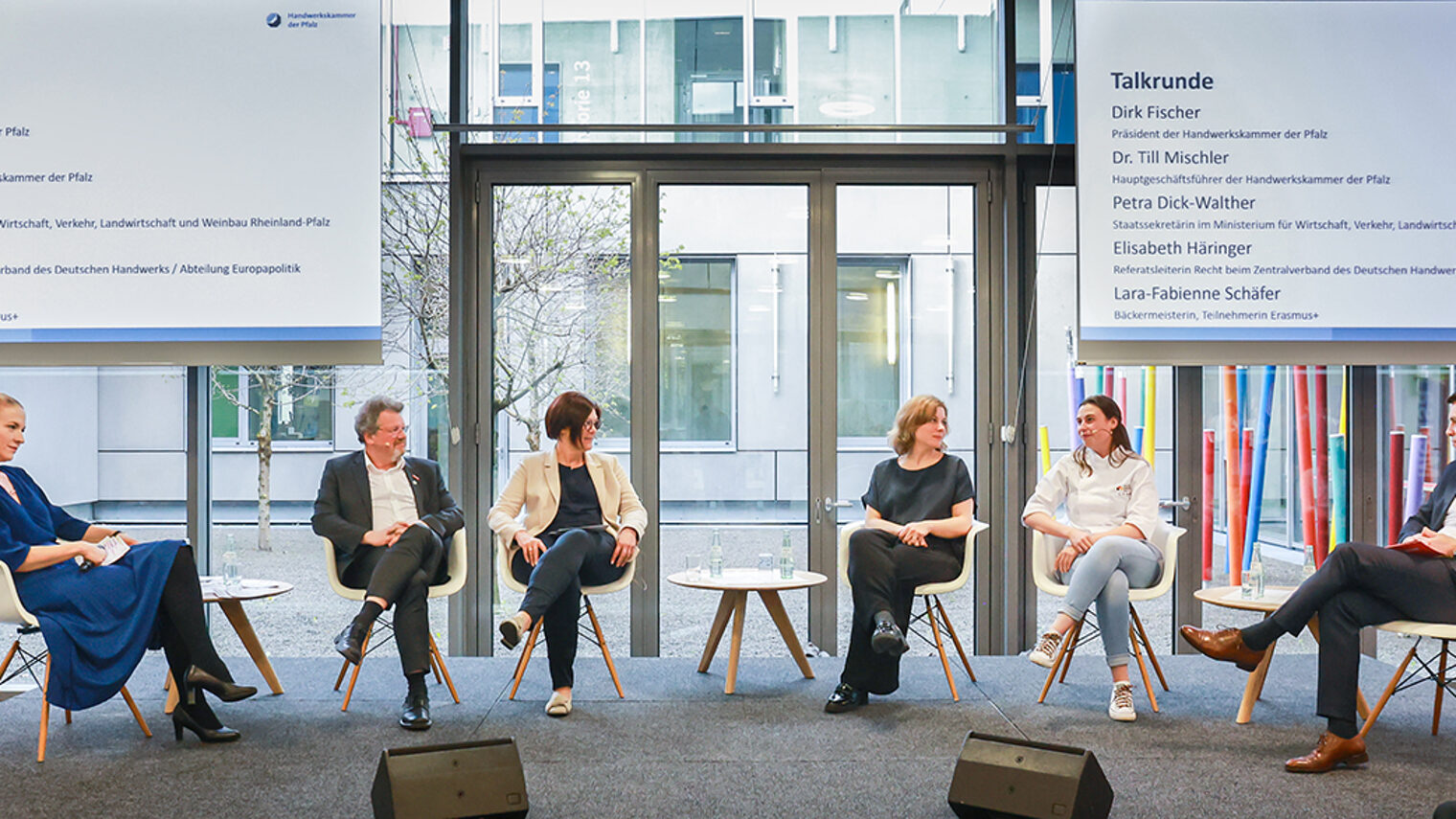 v.r.: Dr. Till Mischler, Lara-Fabienne Schäfer, Elisabeth Häringer, Petra Dick-Walther, Dirk Fischer, Janina Klabes