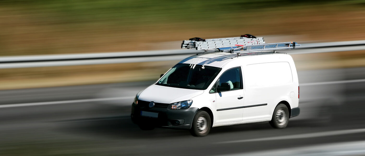 mobiler kundenservice, dachdecker, techniker, mobiler service, hausmeister, kastenwagen, kundenservice, kundenbetreuung, kundendienst, mobil, leiter, reparatur, reparaturservice, caddy, golf, lieferwagen, kleinlaster, straße, volkswagen, golf caddy, dienstleister, lieferfahrzeug, liefern, kleintransporter, express, handwerk, fahrt, transport, service, vw, firmenwagen, firmenfahrzeug, express service, autobahn, handwerker, kleinbetrieb, silber, dienstleistung, pkw, auto, technik, service dienst, technischer service, technischer dienst, mobiler dienst, hausdienst, handwerk dienstleistungen, service fahren, fahren